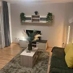 Summer Vibe Central Apartment W Balcony
