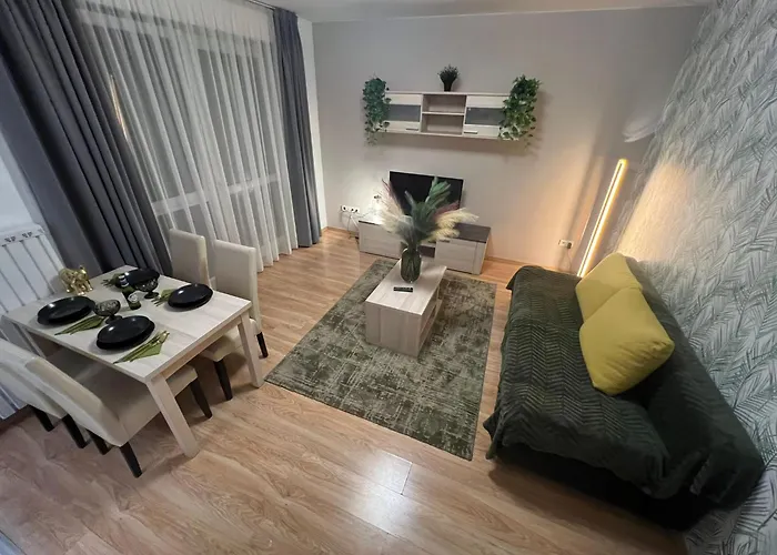 Summer Vibe Central Apartment W Balcony